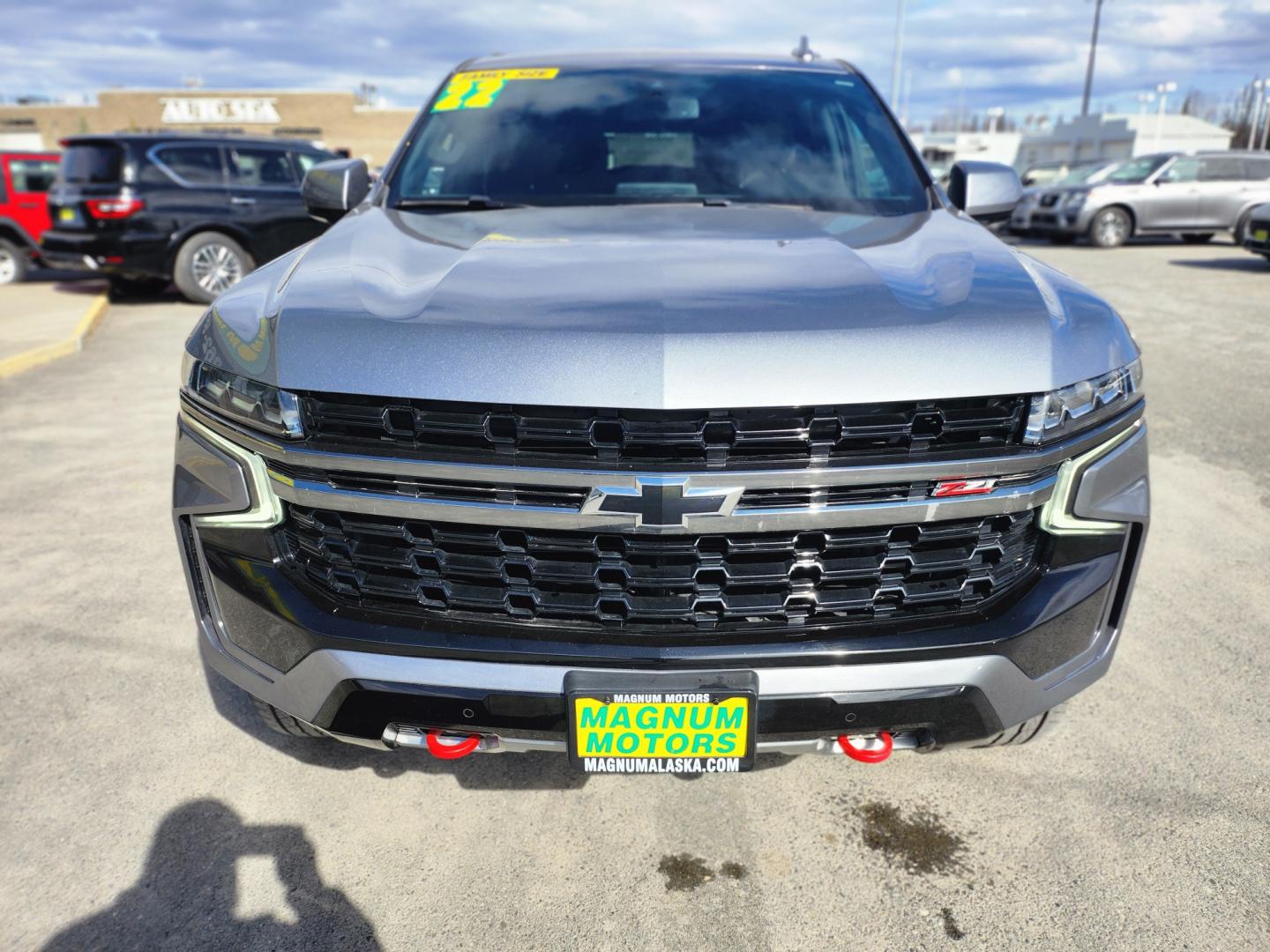 2022 GRAY /BLACK LEATHER CHEVROLET TAHOE Z71 (1GNSKPKD5NR) with an 5.3L engine, Automatic transmission, located at 1960 Industrial Drive, Wasilla, 99654, (907) 274-2277, 61.573475, -149.400146 - Photo#1